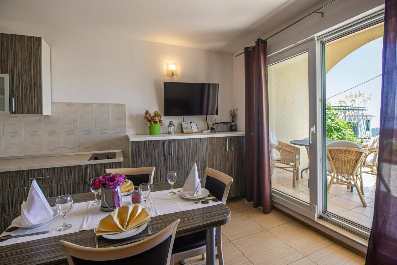 Apartments Branka Makarska Eksteriør bilde